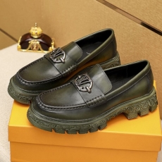 Louis Vuitton Low Shoes